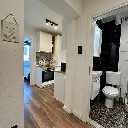 Modern & Stylish In Old Town Apartment Sarajevo